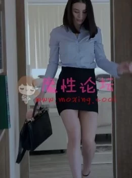 女神级的白领美女制服肉肉刺激挡不住诱惑要硬想插【1v680MB】【种子】